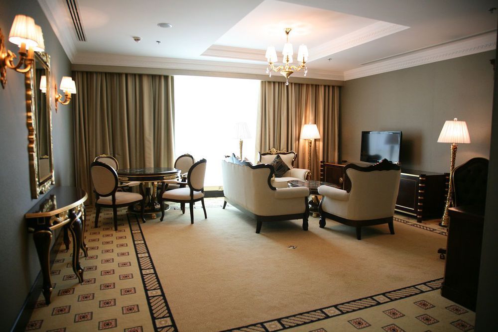 Grand Excelsior Hotel Al Barsha Дубай Интериор снимка